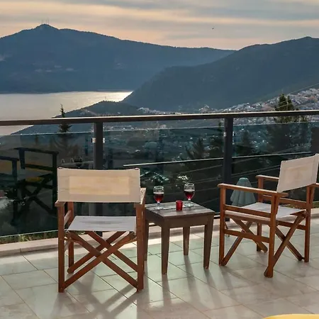 The Luxury Vacation You're Looking For Villa