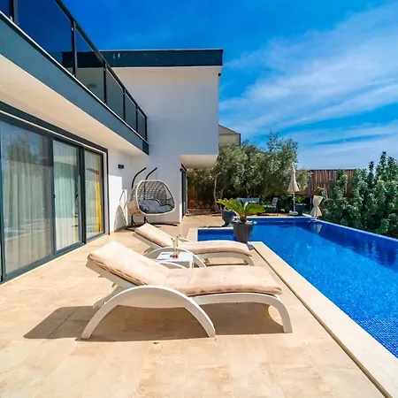 The Luxury Vacation You're Looking For