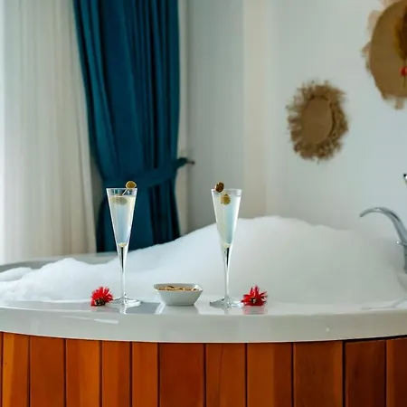The Luxury Vacation You're Looking For Villa