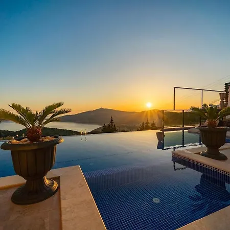 The Luxury Vacation You're Looking For *